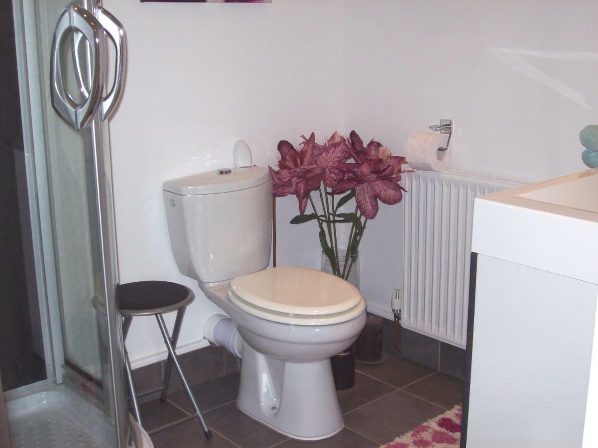 Yvrandes Le Rocher B&B المظهر الخارجي الصورة